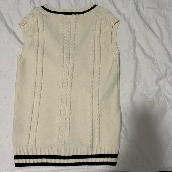 Sunday best sweater vest - Picture 4 of 4